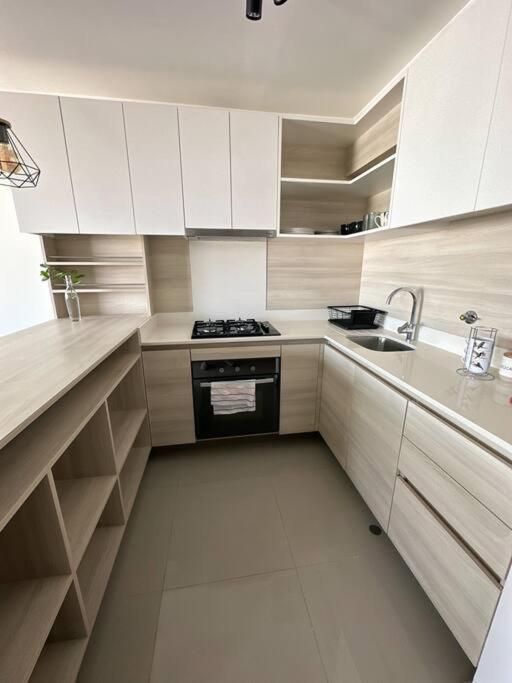 Home Cavero, Moderno Y Completo Departamento ليما المظهر الخارجي الصورة